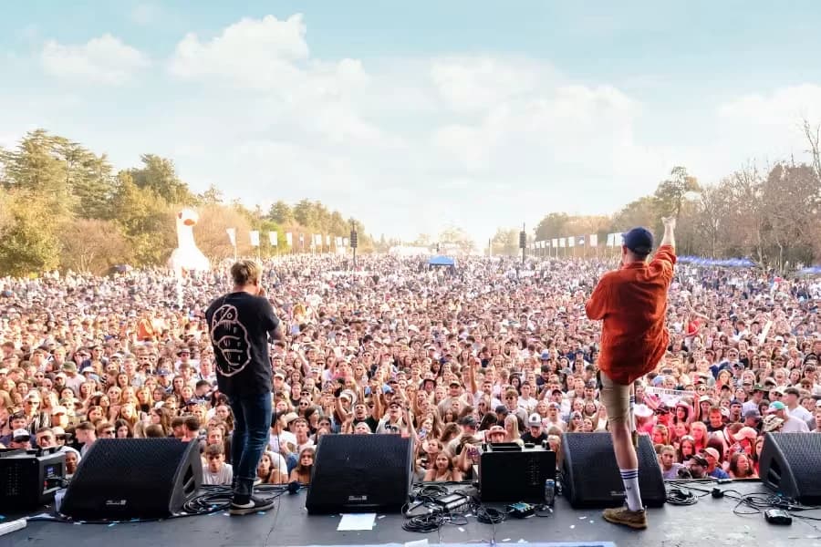 Liefde By Die Dam cover